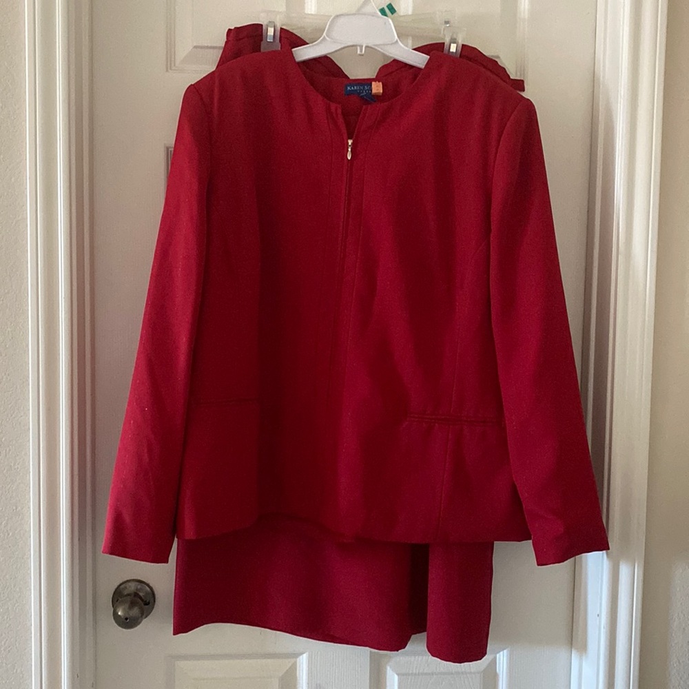 Red 2piece skirt suit